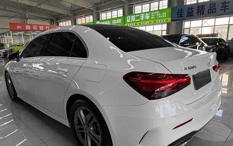 Mercedes-Benz A-Класс, 2022 год, 2 450 000 рублей, 6 фотография