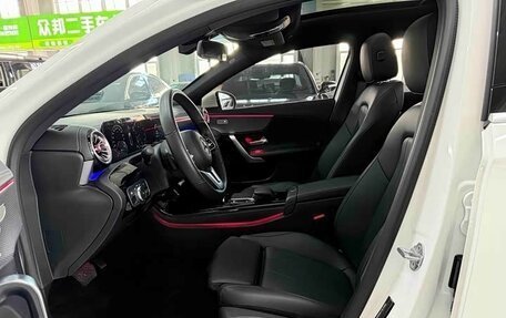 Mercedes-Benz A-Класс, 2022 год, 2 450 000 рублей, 10 фотография