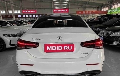 Mercedes-Benz A-Класс, 2022 год, 2 450 000 рублей, 4 фотография