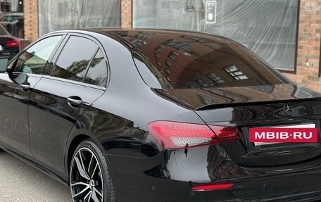 Mercedes-Benz E-Класс, 2021 год, 4 850 000 рублей, 4 фотография