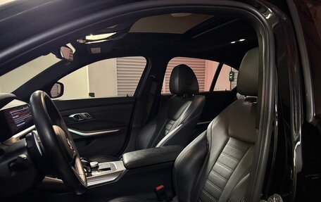 BMW 3 серия, 2019 год, 4 860 000 рублей, 2 фотография
