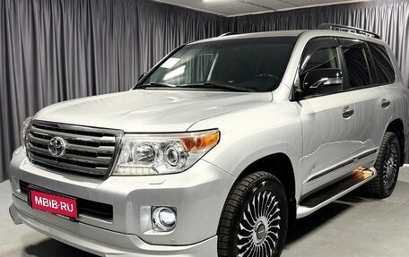 Toyota Land Cruiser 200, 2013 год, 3 800 000 рублей, 1 фотография