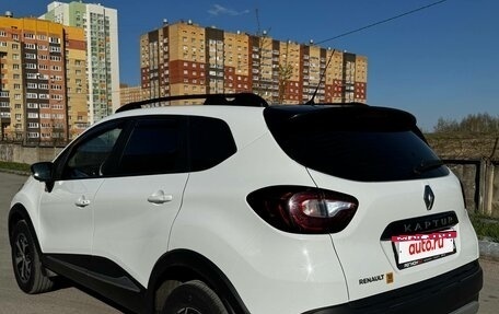 Renault Kaptur I рестайлинг, 2020 год, 1 600 000 рублей, 4 фотография