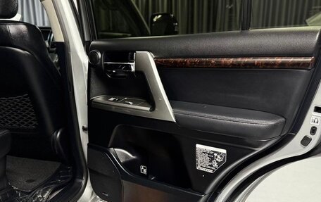 Toyota Land Cruiser 200, 2013 год, 3 800 000 рублей, 34 фотография