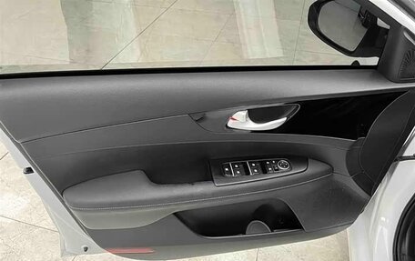 KIA K3, 2023 год, 1 595 000 рублей, 11 фотография