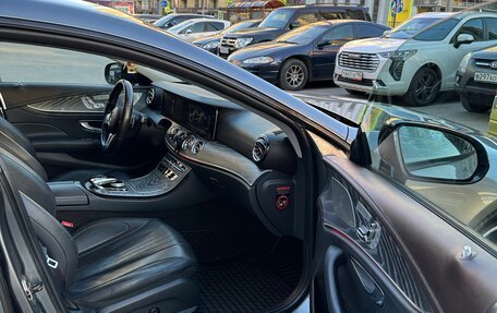 Mercedes-Benz CLS, 2018 год, 3 850 000 рублей, 12 фотография