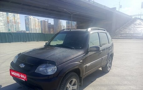 Chevrolet Niva I рестайлинг, 2014 год, 550 000 рублей, 4 фотография
