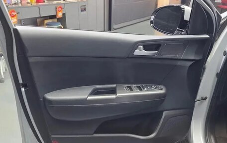 KIA Sportage IV рестайлинг, 2021 год, 1 605 000 рублей, 12 фотография
