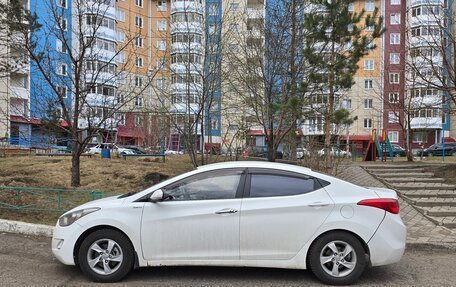 Hyundai Avante, 2011 год, 650 000 рублей, 2 фотография