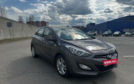 Hyundai i30 II рестайлинг, 2013 год, 980 000 рублей, 4 фотография