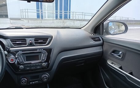 KIA Rio III рестайлинг, 2012 год, 860 000 рублей, 2 фотография