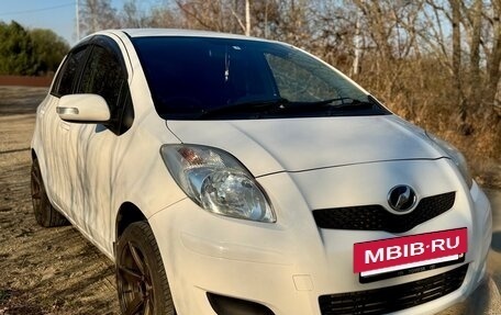 Toyota Vitz, 2009 год, 555 000 рублей, 3 фотография