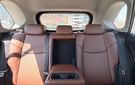 Toyota RAV4, 2019 год, 3 099 000 рублей, 12 фотография