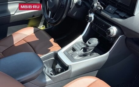 Toyota RAV4, 2019 год, 3 099 000 рублей, 9 фотография