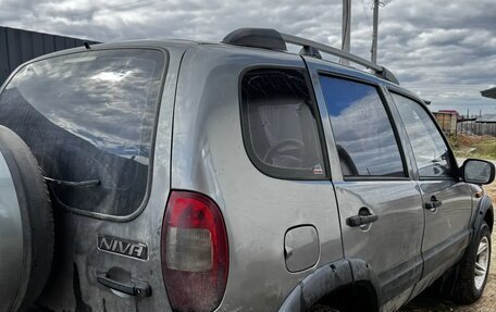 Chevrolet Niva I рестайлинг, 2006 год, 261 000 рублей, 5 фотография