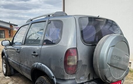 Chevrolet Niva I рестайлинг, 2006 год, 261 000 рублей, 2 фотография