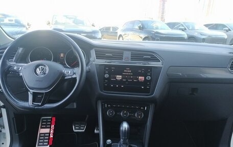 Volkswagen Tiguan II, 2019 год, 2 450 000 рублей, 11 фотография