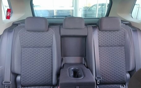 Volkswagen Tiguan II, 2019 год, 2 450 000 рублей, 21 фотография