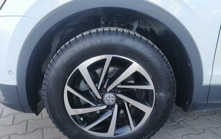 Volkswagen Tiguan II, 2019 год, 2 450 000 рублей, 23 фотография