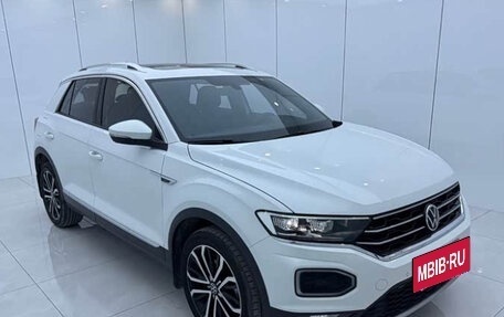 Volkswagen T-Roc I, 2021 год, 1 410 000 рублей, 3 фотография