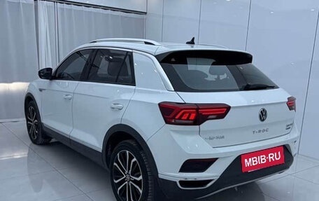 Volkswagen T-Roc I, 2021 год, 1 410 000 рублей, 5 фотография