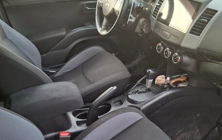 Mitsubishi Outlander III рестайлинг 3, 2010 год, 1 350 000 рублей, 12 фотография