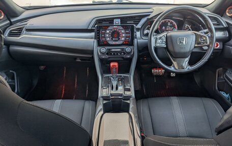 Honda Civic IX, 2018 год, 2 000 000 рублей, 12 фотография