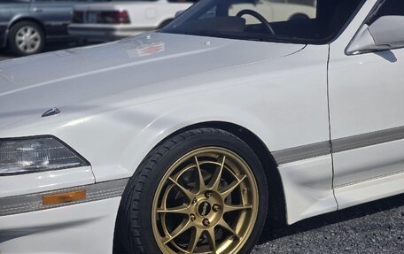 Toyota Soarer, 1991 год, 2 786 000 рублей, 25 фотография