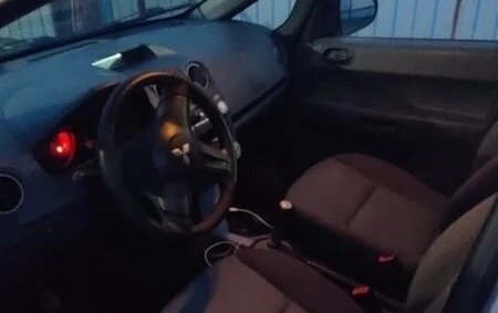 Mitsubishi Colt VI рестайлинг, 2007 год, 250 000 рублей, 8 фотография