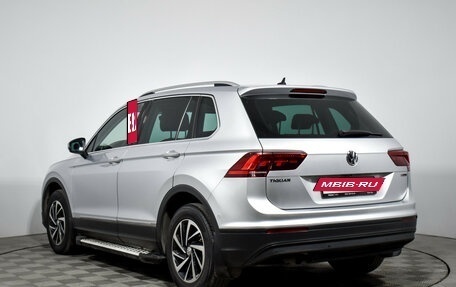Volkswagen Tiguan II, 2018 год, 2 790 000 рублей, 7 фотография