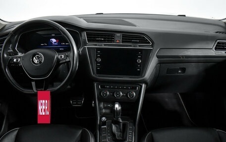 Volkswagen Tiguan II, 2018 год, 2 790 000 рублей, 16 фотография