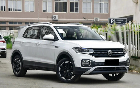 Volkswagen T-Cross I, 2023 год, 1 249 003 рублей, 6 фотография