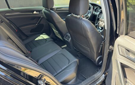 Volkswagen Golf VII, 2017 год, 2 190 000 рублей, 9 фотография