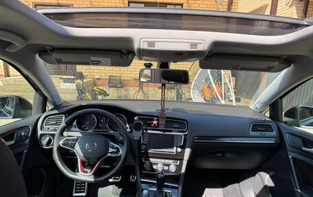 Volkswagen Golf VII, 2017 год, 2 190 000 рублей, 12 фотография