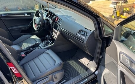 Volkswagen Golf VII, 2017 год, 2 190 000 рублей, 10 фотография