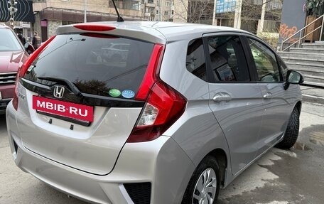 Honda Fit III, 2016 год, 1 100 000 рублей, 7 фотография