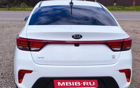 KIA Rio IV, 2020 год, 1 550 000 рублей, 3 фотография