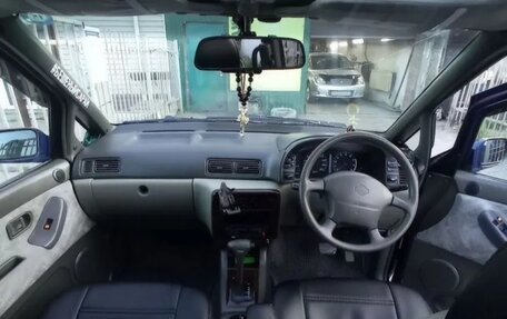Nissan Prairie III, 1997 год, 465 000 рублей, 2 фотография