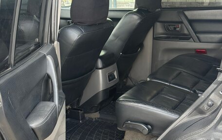 Mitsubishi Pajero III рестайлинг, 2002 год, 999 999 рублей, 9 фотография