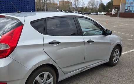Hyundai Solaris II рестайлинг, 2011 год, 570 000 рублей, 5 фотография