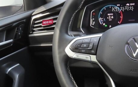 Volkswagen Jetta VII, 2023 год, 1 920 000 рублей, 11 фотография