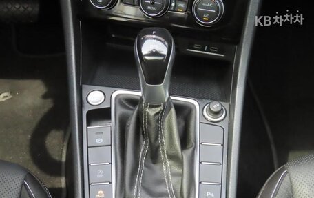 Volkswagen Jetta VII, 2023 год, 1 920 000 рублей, 13 фотография