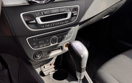 Renault Fluence I, 2011 год, 599 000 рублей, 6 фотография