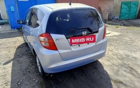 Honda Fit III, 2008 год, 550 000 рублей, 5 фотография