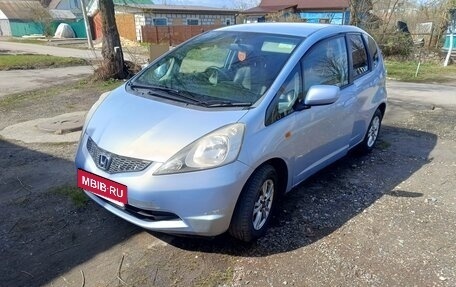 Honda Fit III, 2008 год, 550 000 рублей, 3 фотография
