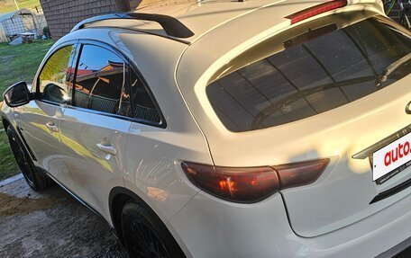 Infiniti QX70, 2013 год, 1 950 000 рублей, 7 фотография