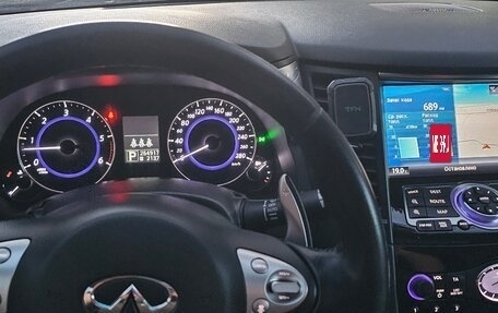Infiniti QX70, 2013 год, 1 950 000 рублей, 8 фотография