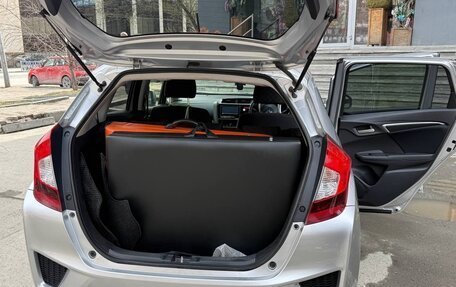 Honda Fit III, 2016 год, 1 050 000 рублей, 7 фотография