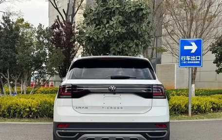 Volkswagen T-Cross I, 2023 год, 1 269 003 рублей, 8 фотография