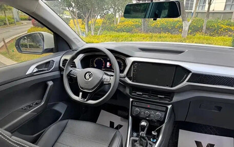 Volkswagen T-Cross I, 2023 год, 1 269 003 рублей, 11 фотография